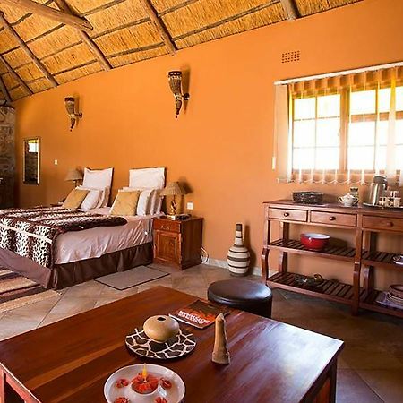 A New Earth Guest Lodge Франсістаун Екстер'єр фото