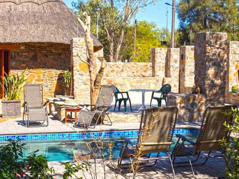 A New Earth Guest Lodge Франсістаун Екстер'єр фото
